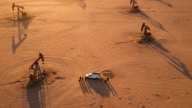 U.S. Rig Count Drops for First Time in Six Weeks - FieldNews