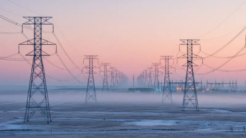 Congress Pushes Bill to Force ERCOT Into National Grid Network - FieldNews