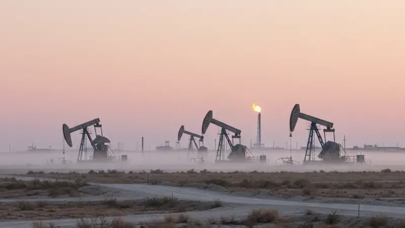 Permian Gas Prices Go Negative as Flaring Surges and Downstream Shortages Grow - FieldNews