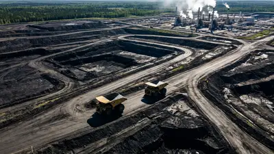 Editorial image: Aerial oil sands mining scale - Alberta Oil Sands H1 2026 Report Card: Production Near Records, Capex Slips, Exports Surge
