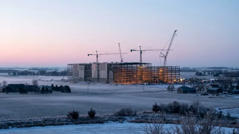 Industrial Construction Holds Steady in Upper Midwest as Commercial, Residential Activity Falls - FieldNews