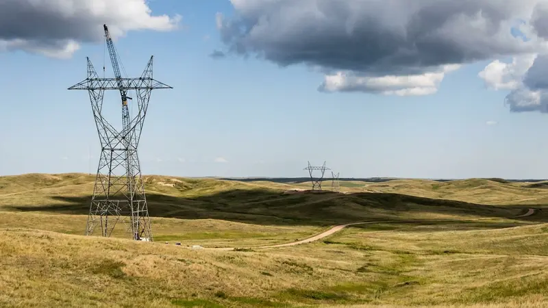 Nebraska Approves 220-Mile Sandhills Transmission Line Over Landowner Objections - FieldNews