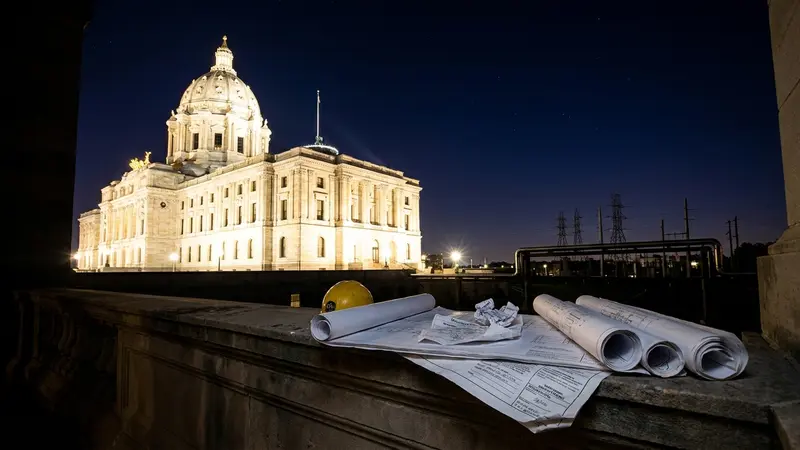 Senate Bill Targets Federal Permitting Overhaul to Unlock Energy Infrastructure Construction - FieldNews