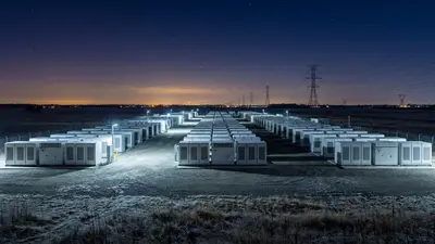 Editorial image: Grid-scale battery storage night - Ontario Approves 640 MW of Battery Storage Across Three New Projects