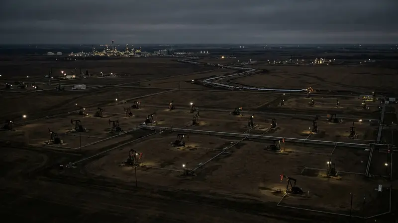 Federal Government, Alberta Advance West Coast Pipeline Tied to Oil Sands Growth - FieldNews