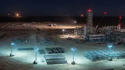 Editorial image: Night construction of new Permian gas plants - Targa Plans Three Permian Gas Plants, New Pipeline by 2028