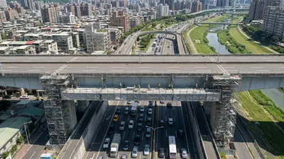 Editorial image: Aerial urban bridge rehab over live traffic - Toronto's $63.7M Bridge Rehab Offers a Blueprint for Congested-Corridor Bidding