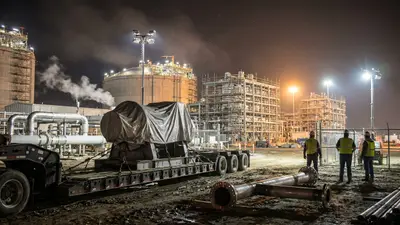 Editorial image: Night LNG terminal module delivery - Venture Global Locks 20-Year China Gas SPA, Advances Plaquemines and CP2 Buildout