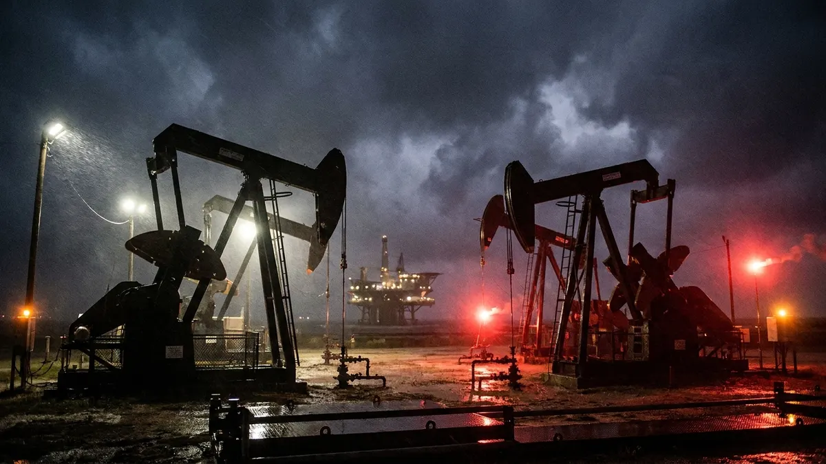 Editorial image: industry general - Isaias Shuts In 71% of Gulf of Mexico Oil, 129 Platforms Evacuated